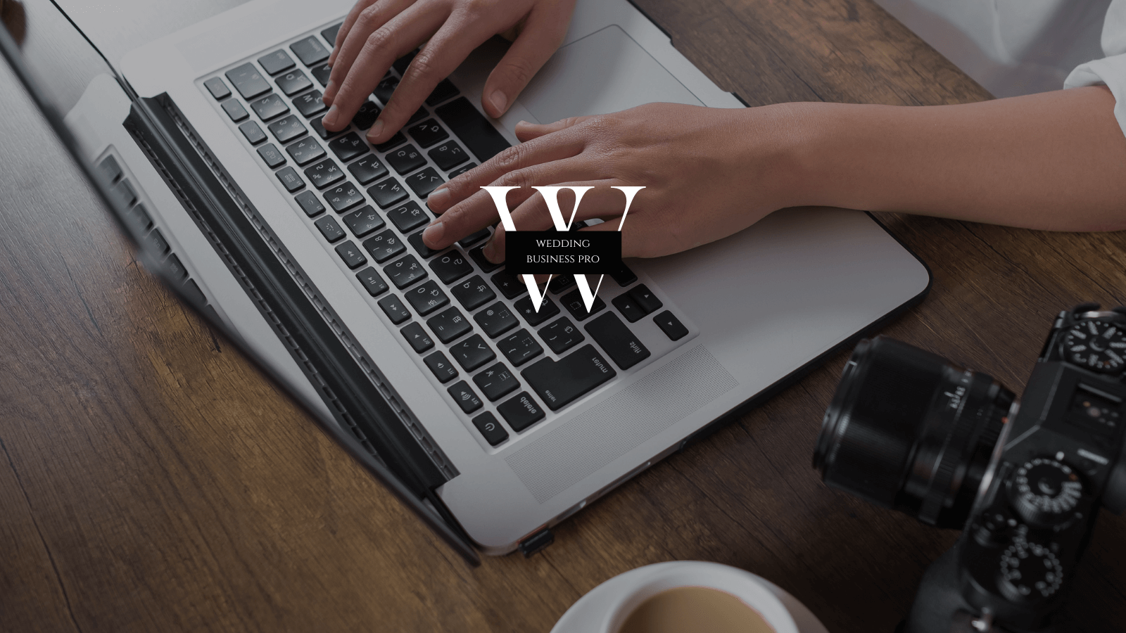 why every wedding photographer should start blogging